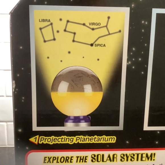 Smithsonian # 2400 Astro Lab Projecting Planetarium Triple Function 1998 - Picture 4 of 6